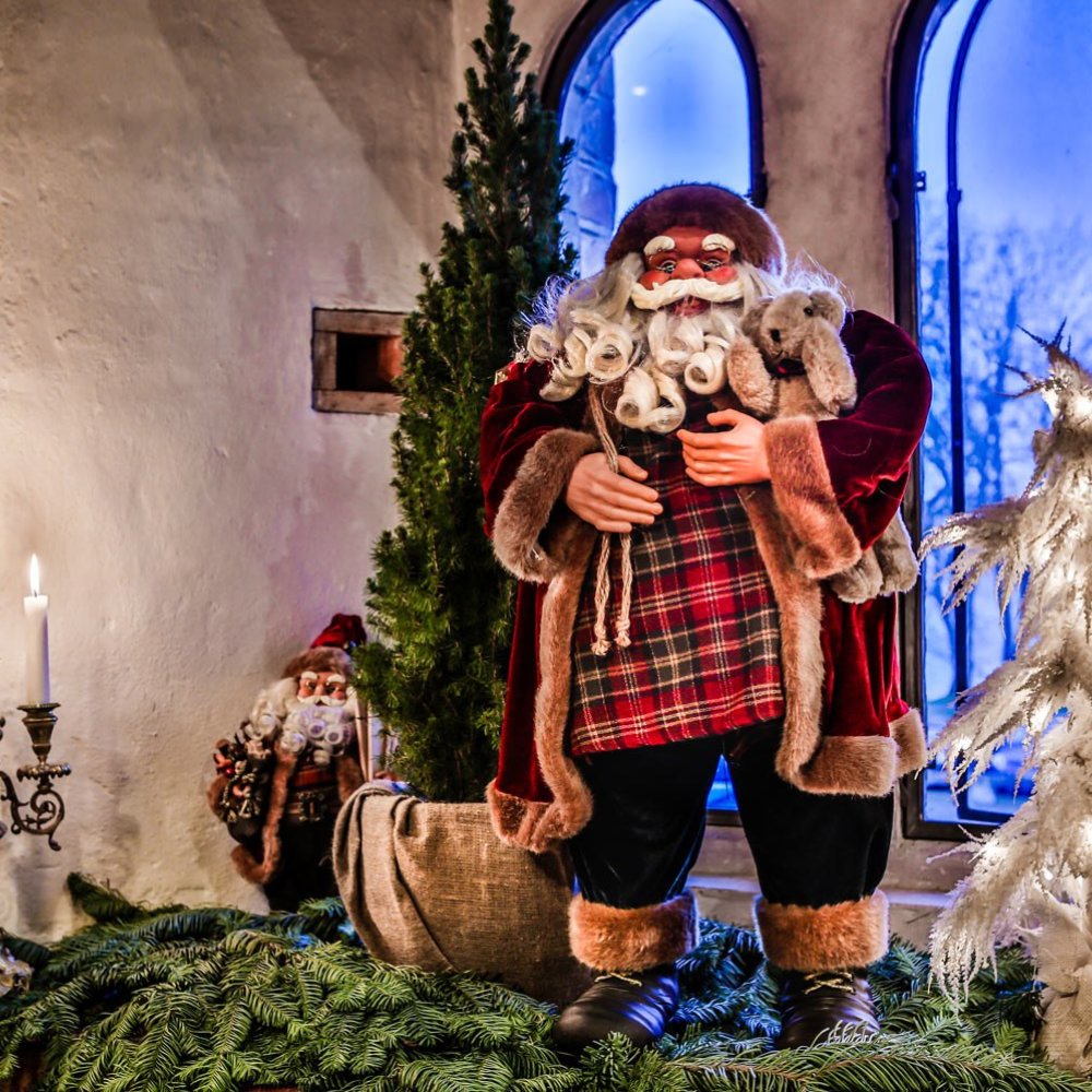Santa Claus has come to visit